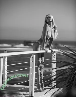 Genevieve Morton / genevievemorton nude photo #0705