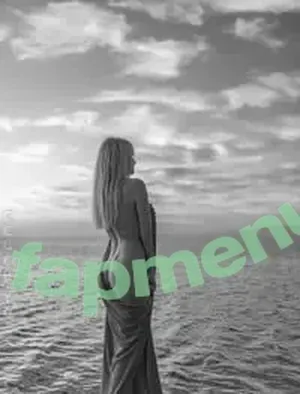 Genevieve Morton / genevievemorton / watch.genevieve nude photo #0715