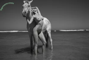 Genevieve Morton / genevievemorton / watch.genevieve nude photo #0721