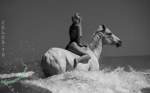 Genevieve Morton / genevievemorton / watch.genevieve nude photo #0739