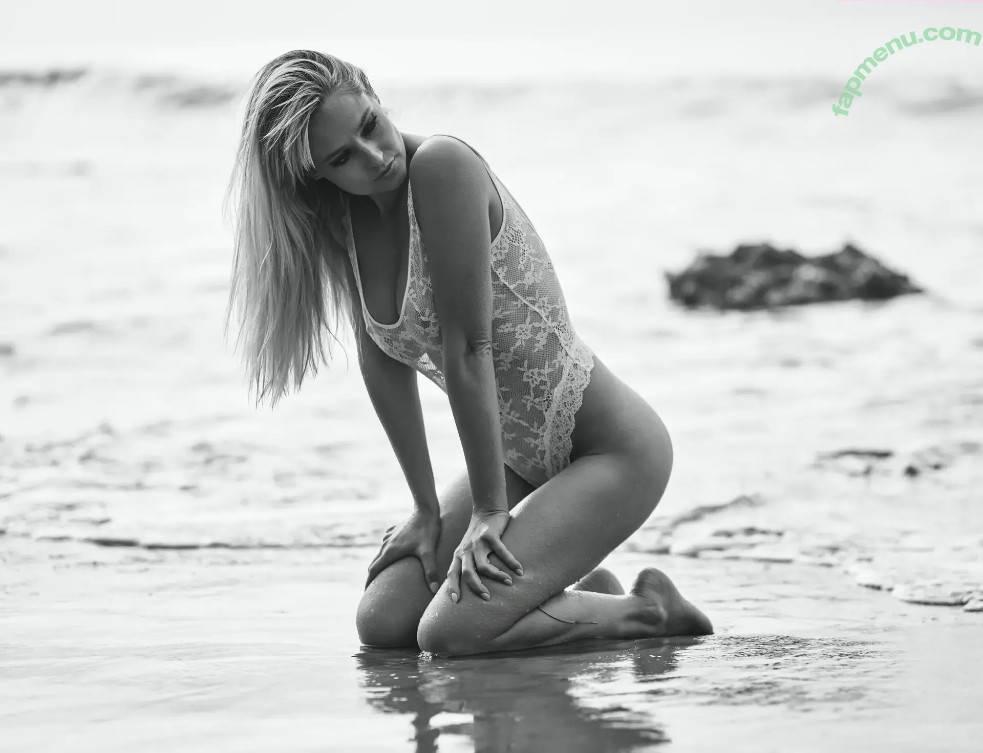 Genevieve Morton nude photo #0649 (genevievemorton)