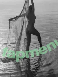 Genevieve Morton nude photo #0714 (genevievemorton / watch.genevieve)