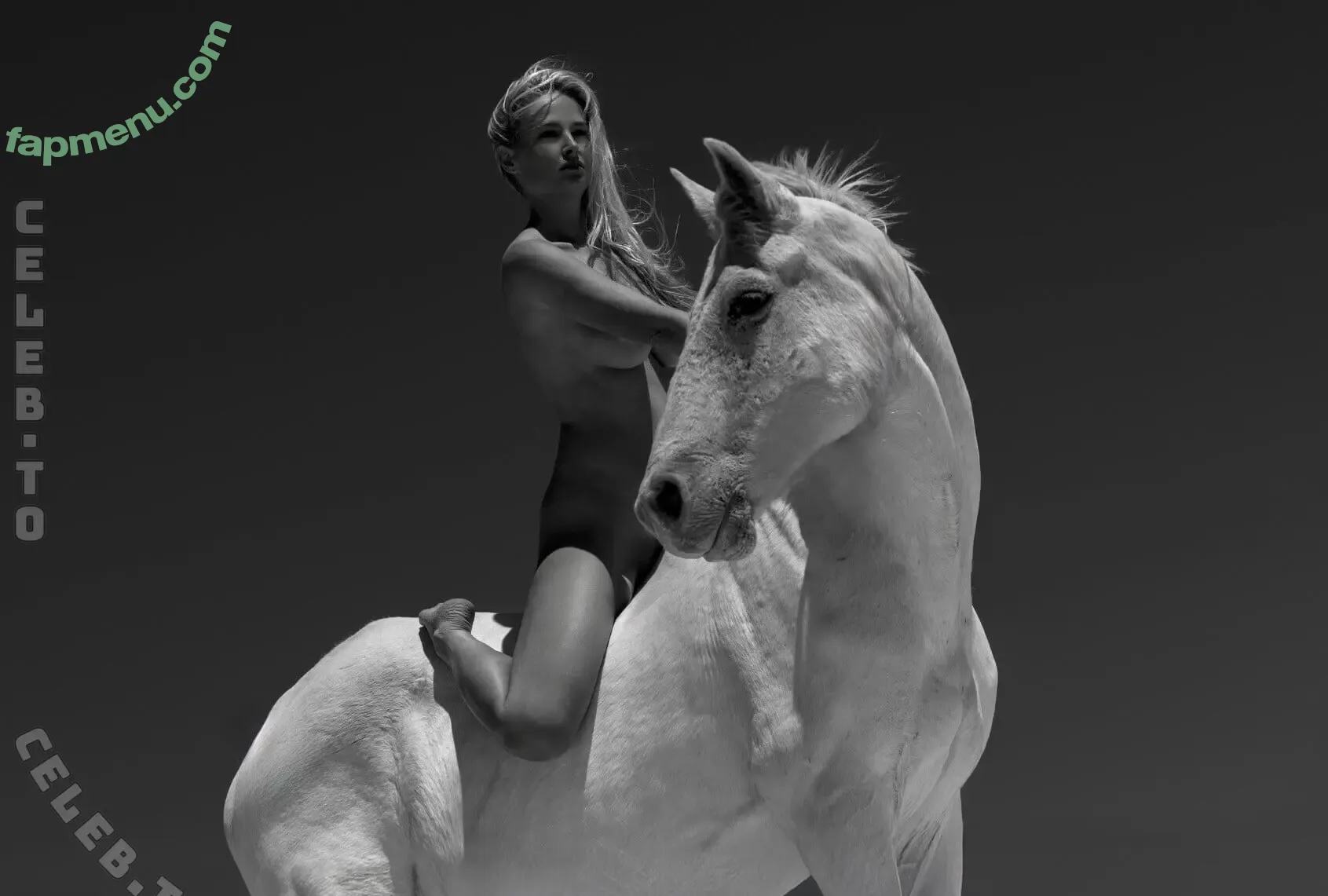 Genevieve Morton nude photo #0722 (genevievemorton / watch.genevieve)