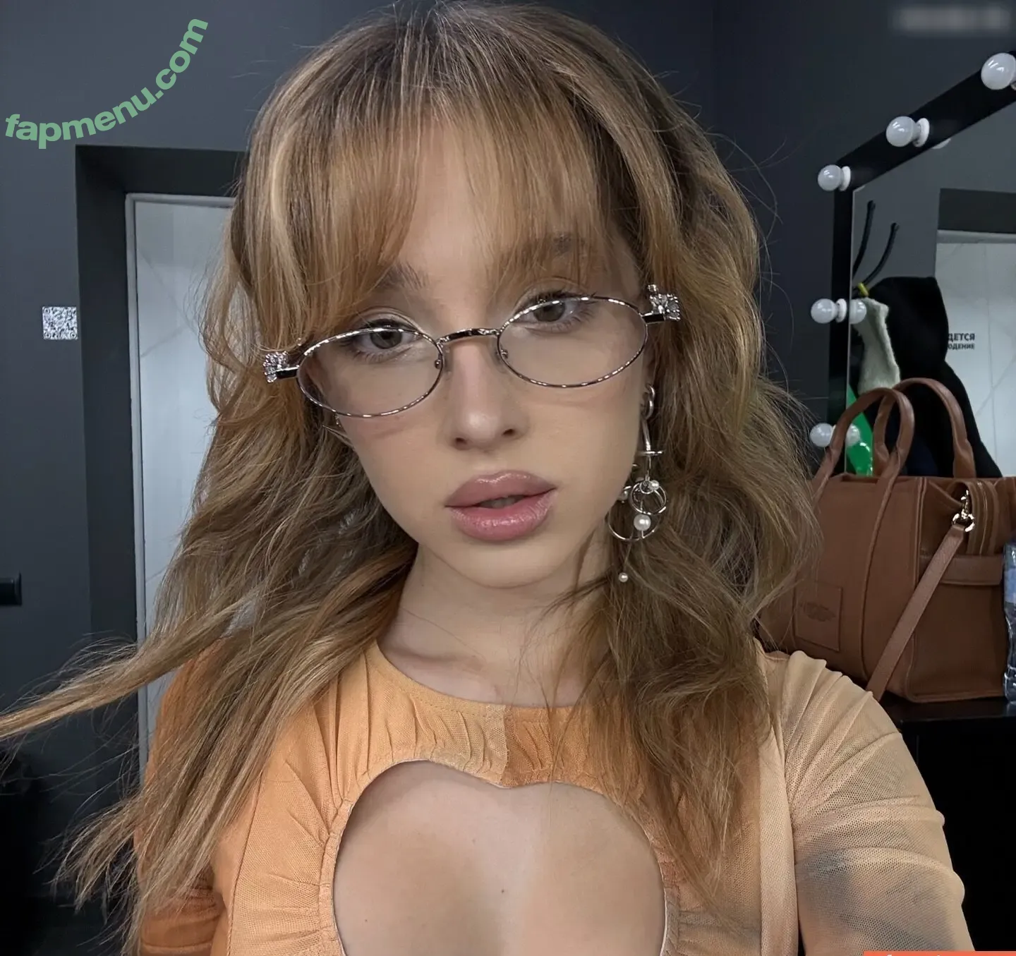 gensyxa nude photo #0014 (gensyxa)