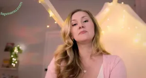 Gentle Whispering ASMR / isabel.imagination nude photo #0017