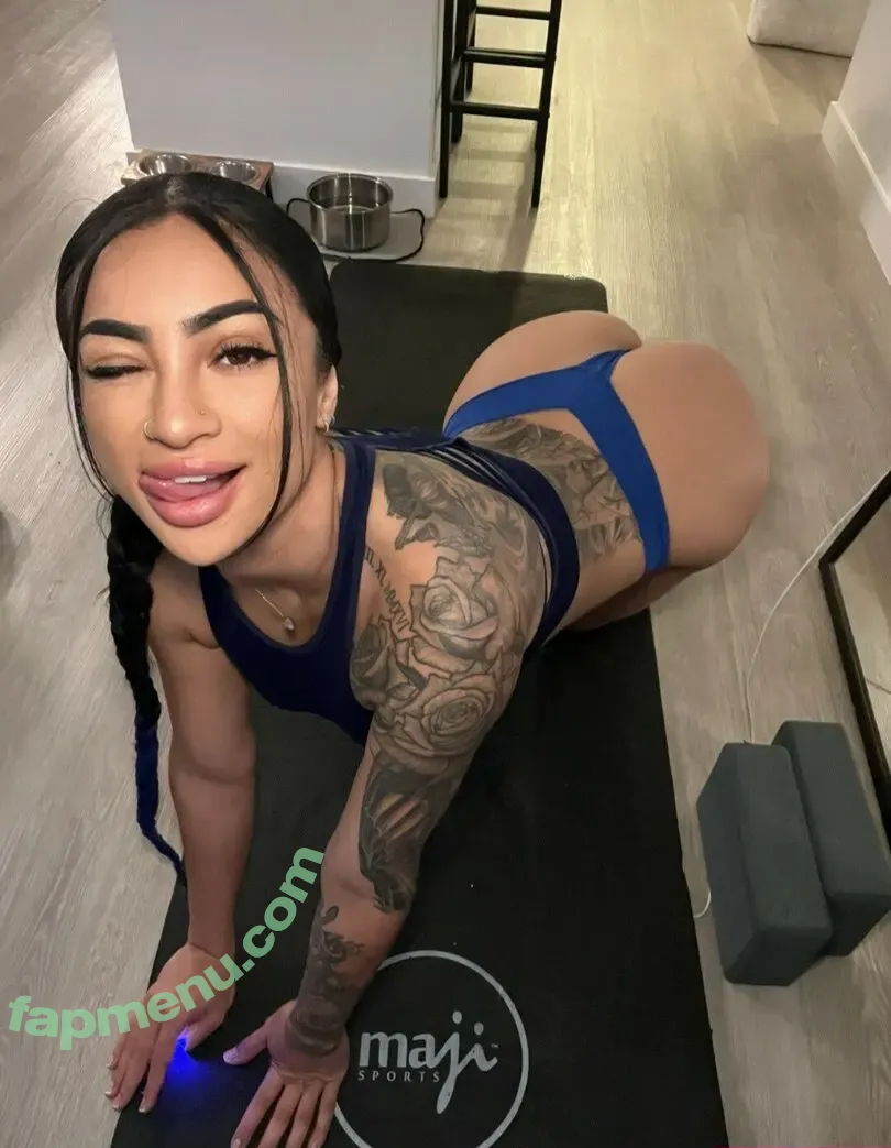 Genvx nude photo #0019 (Genniferrx / Genvee / genxvip)