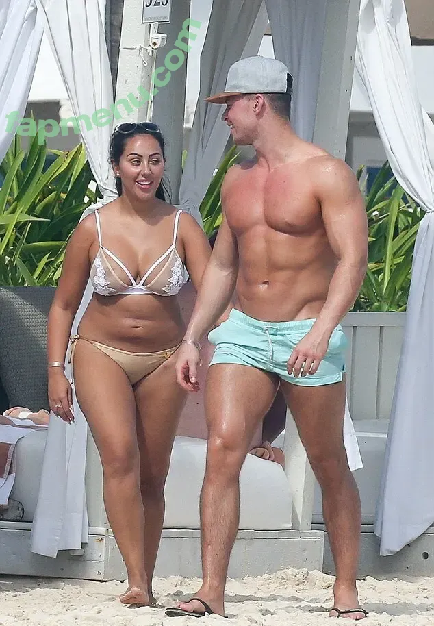 Geordie Shore nude photo #0014 (Geordie Shore)