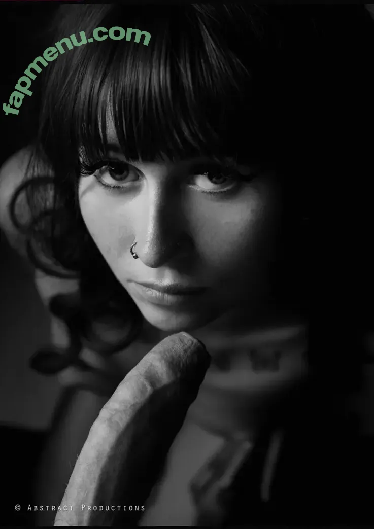 Georgia Alexandra Oxtoby nude photo #0072 (CrowntheGeorgia / avalou35 / georgiaoxo)