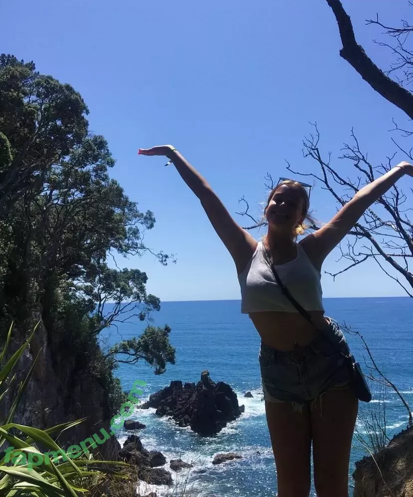Georgie Cunningham nude photo #0026 (_georgiecunningham / josiecunninghamofficial)