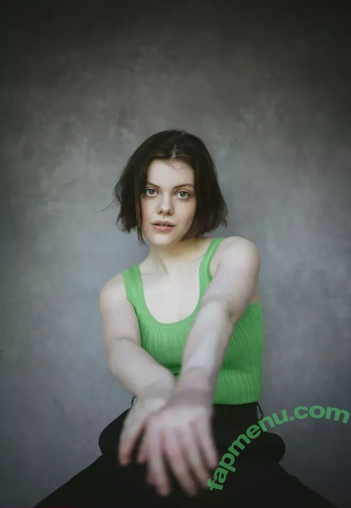 Georgie Henley nude photo #0001 (Georgie Henley)