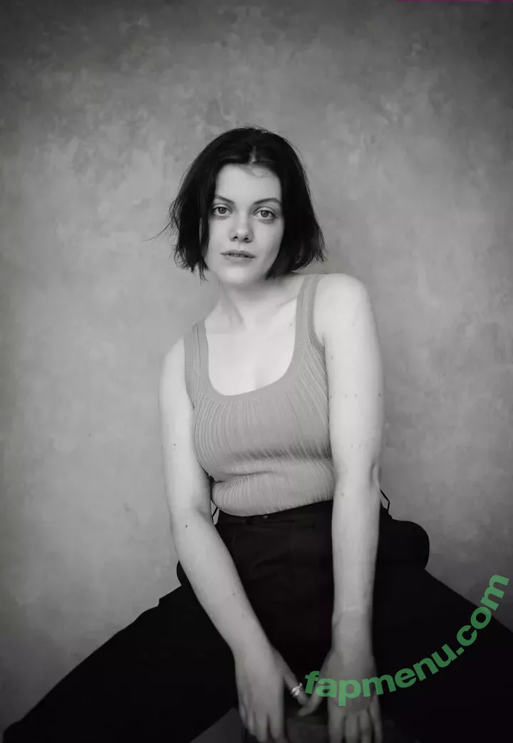 Georgie Henley nude photo #0003 (Georgie Henley)