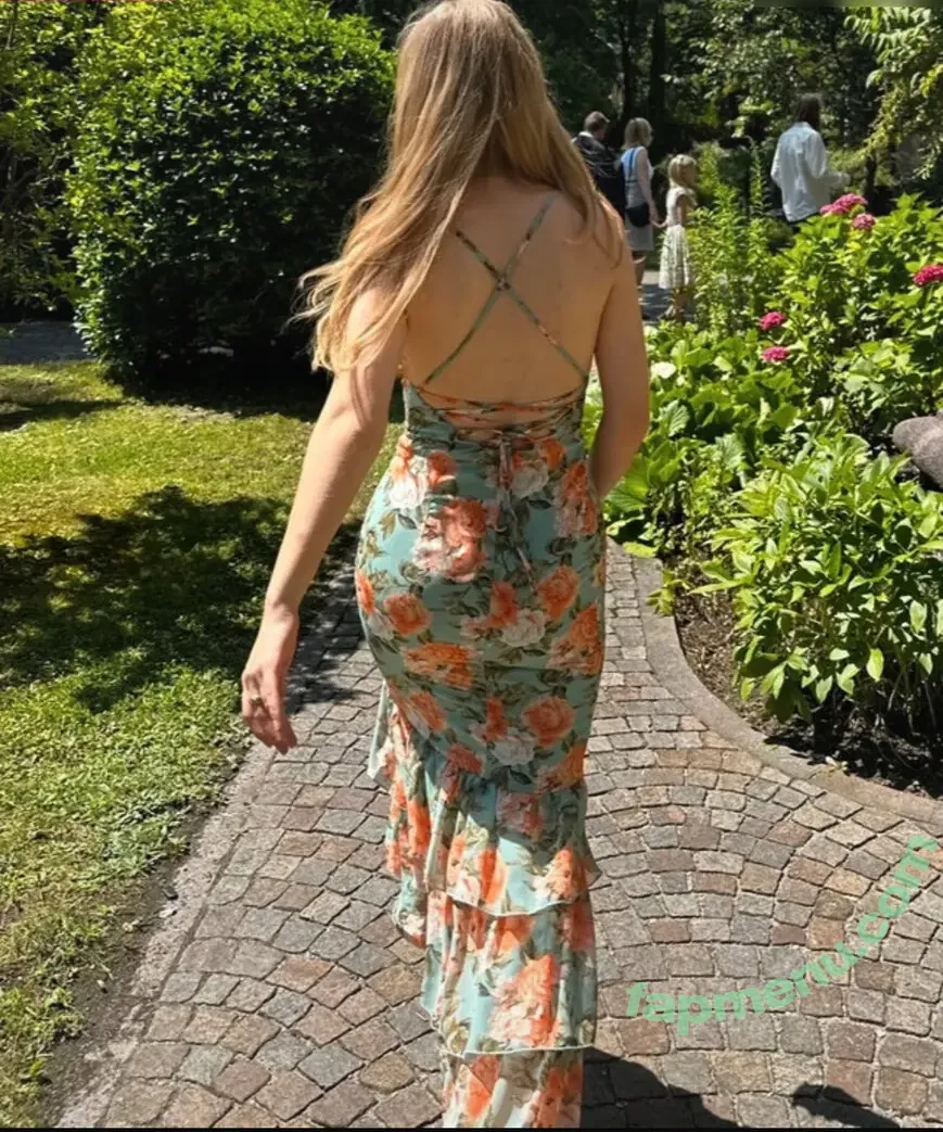 georgina.ghf nude photo #0032 (georgina.ghf)