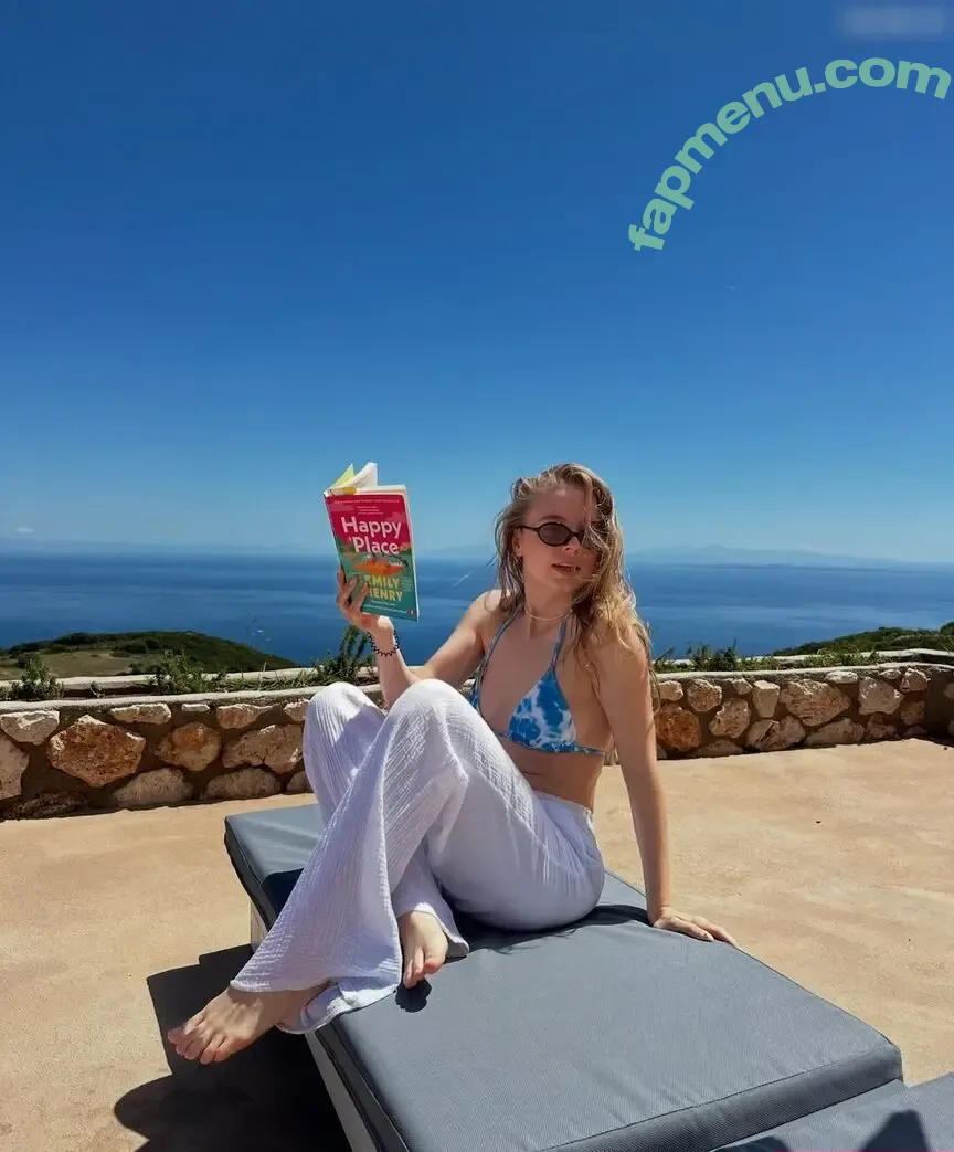 georgina.ghf nude photo #0037 (georgina.ghf)