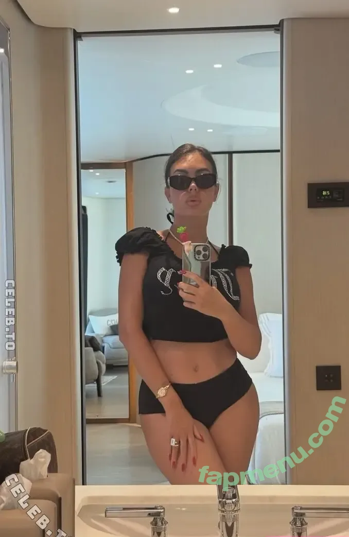 Georgina Rodriguez Hernández nude photo #0382 (georginagio)