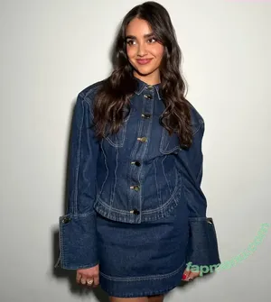 Geraldine Viswanathan / yoyogeraldine nude photo #0131