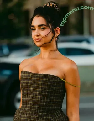 Geraldine Viswanathan / yoyogeraldine nude photo #0240