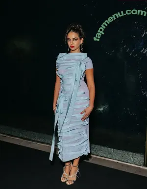 Geraldine Viswanathan / Indian / yoyogeraldine nude photo #0299