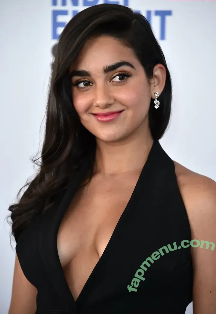 Geraldine Viswanathan nude photo #0085 (yoyogeraldine)