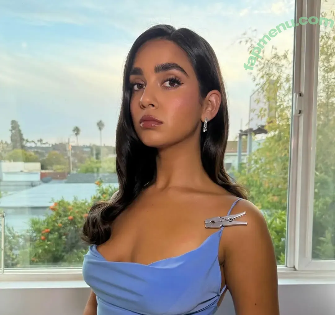 Geraldine Viswanathan nude photo #0133 (yoyogeraldine)