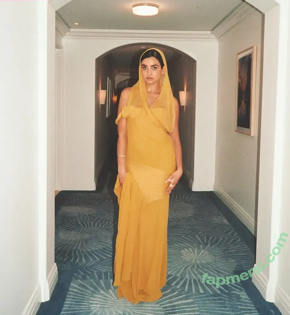 Geraldine Viswanathan nude photo #0139 (yoyogeraldine)