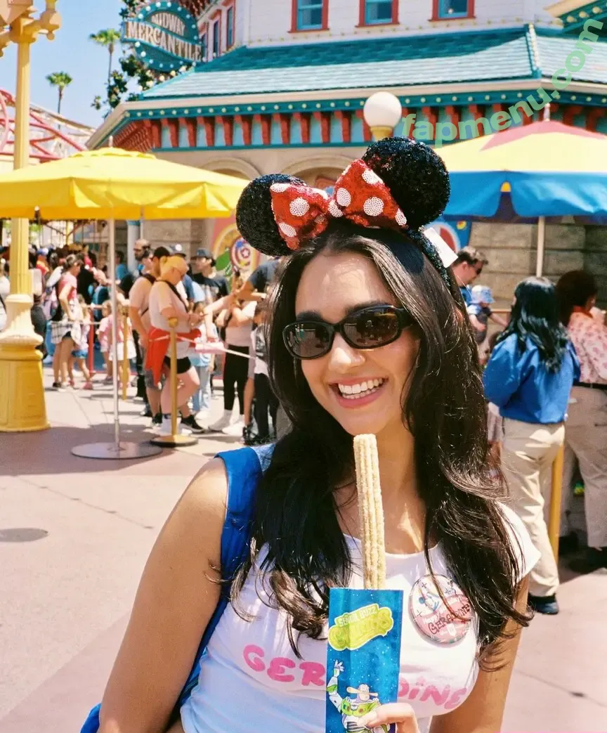 Geraldine Viswanathan nude photo #0197 (yoyogeraldine)