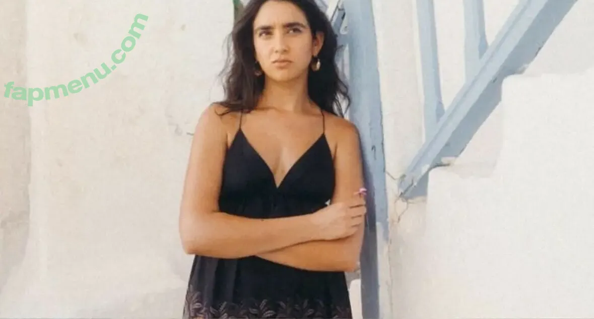 Geraldine Viswanathan nude photo #0215 (yoyogeraldine)