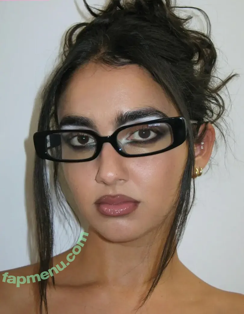Geraldine Viswanathan nude photo #0263 (yoyogeraldine)