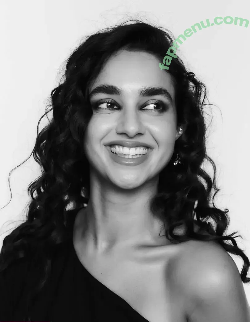 Geraldine Viswanathan nude photo #0286 (yoyogeraldine)