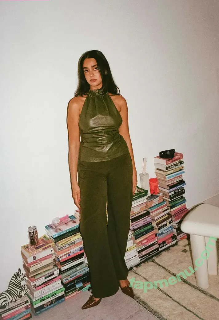 Geraldine Viswanathan nude photo #0317 (Indian / yoyogeraldine)