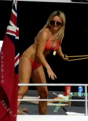 Geri Halliwell / GeriHalliwell / therealgerihalliwell nude photo #0396