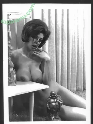  nude photo #0009