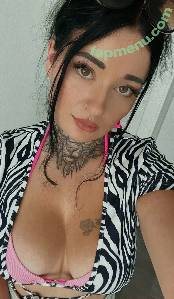 germanbaddies nude photo #0065 (berlinbaddies)