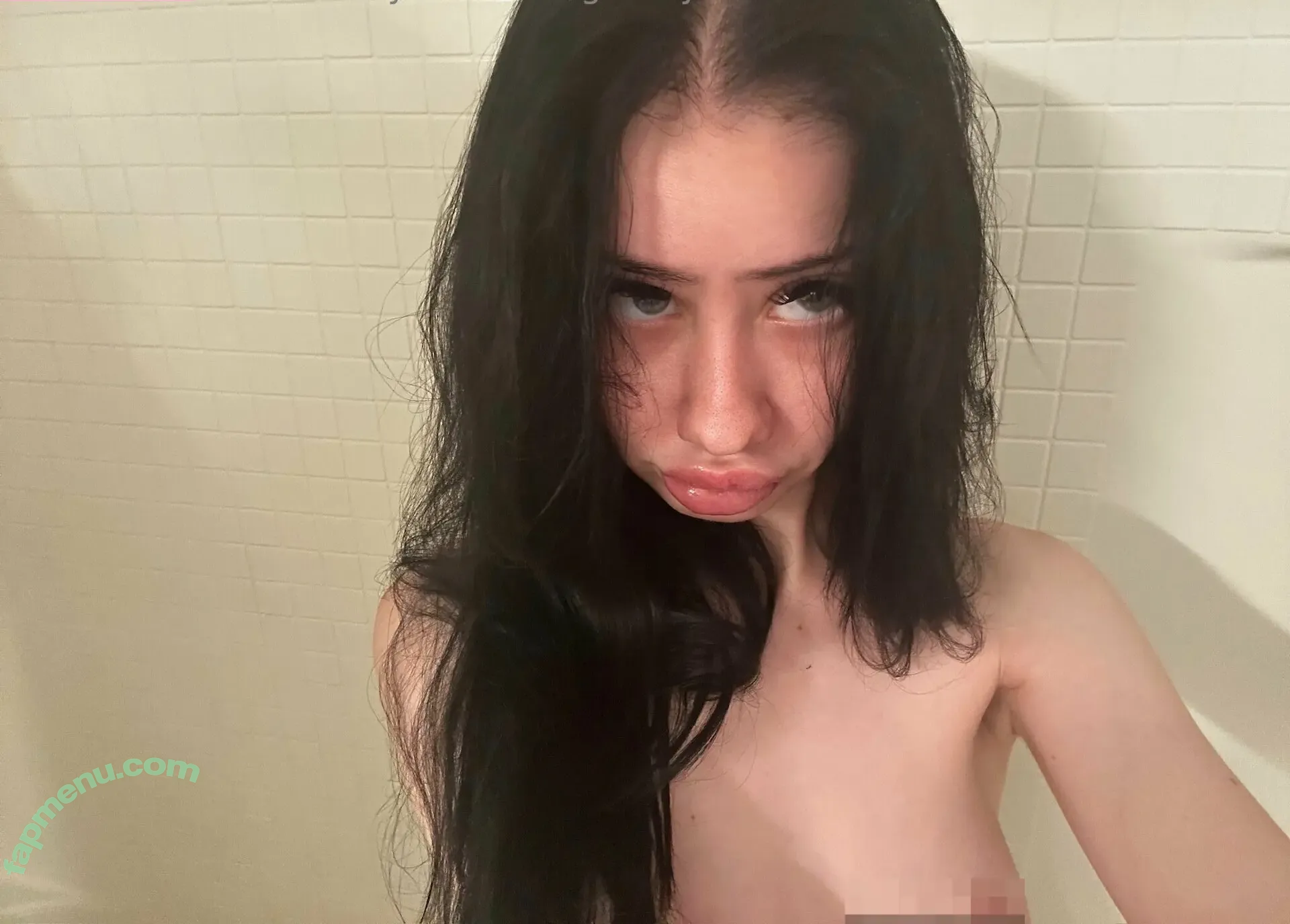 getonyourkneesform3 nude photo #0028 (onyour.knees)