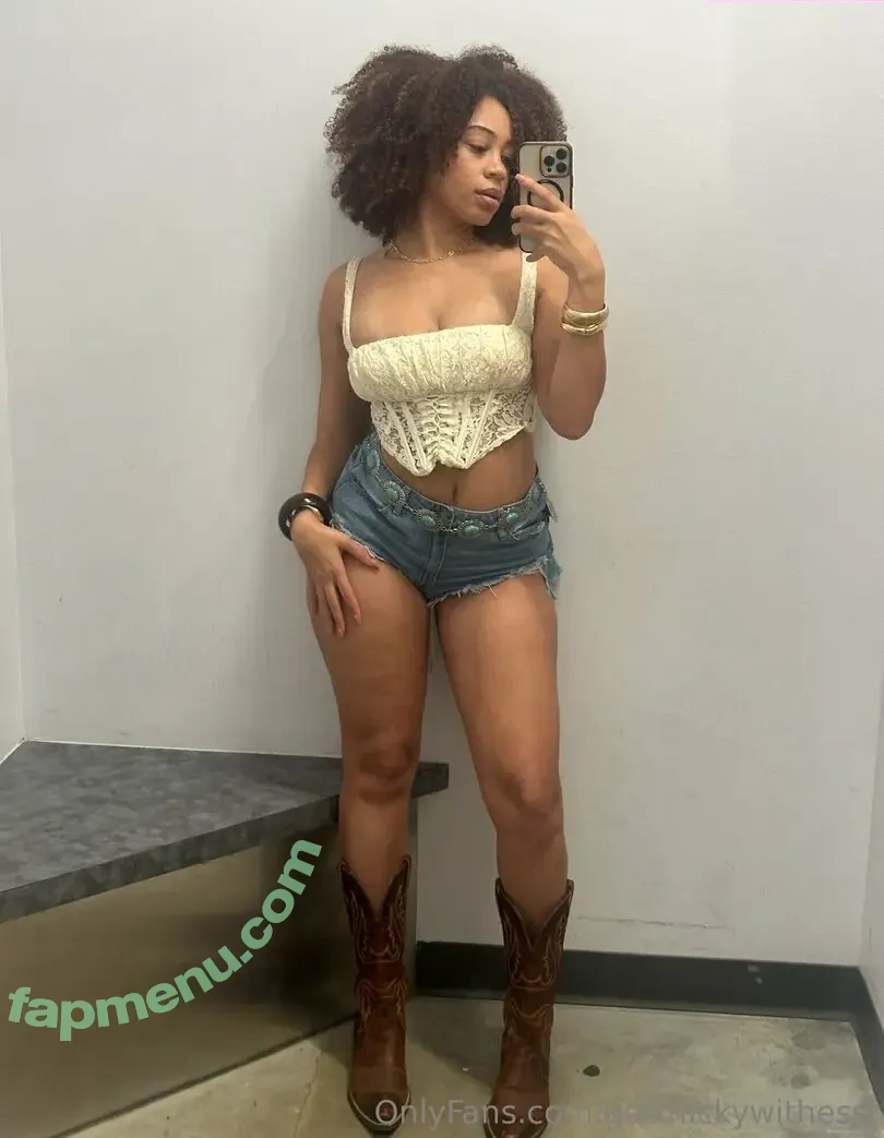 getthickywithessi nude photo #0019 (getthickywithessi)