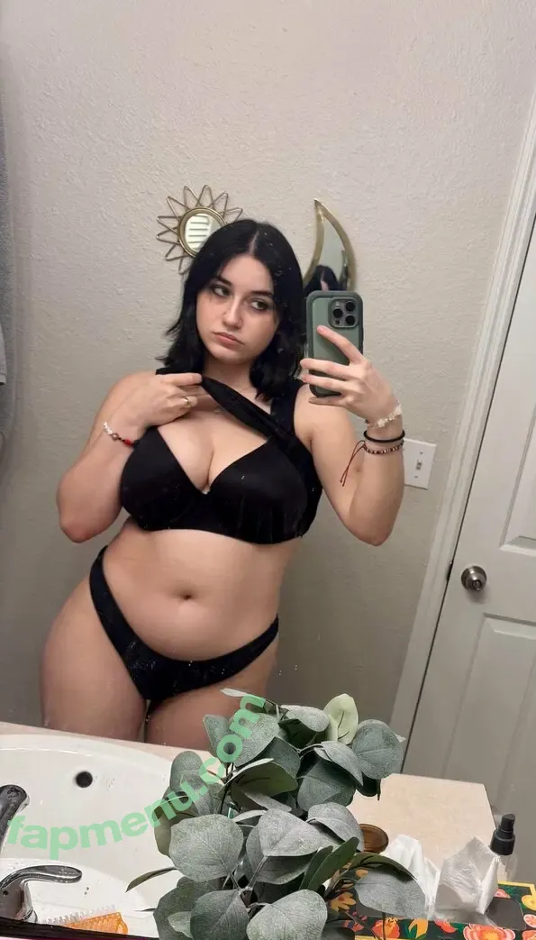 ggjosie nude photo #0032 (ggjosiee)