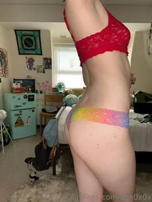 ggx0x0x / gigiwhitetara nude photo #0007