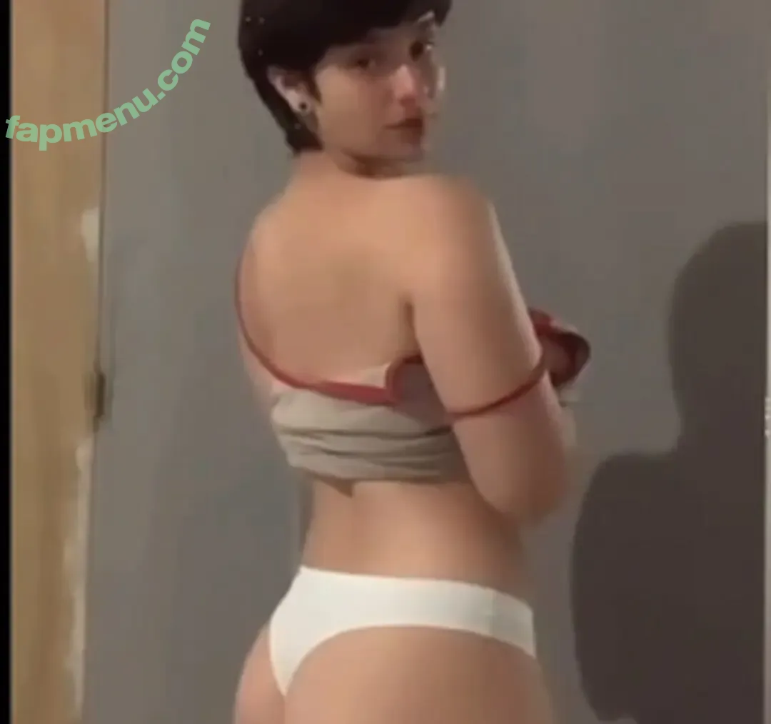 Gi_ovanag nude photo #0001 (gi.ovanag)