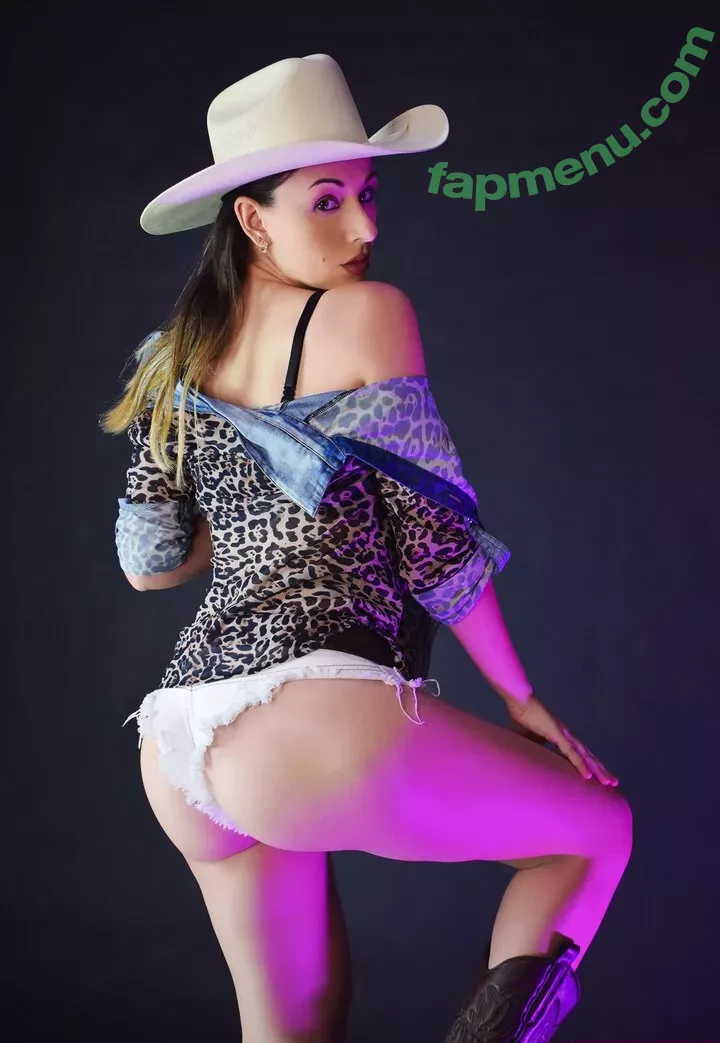 Giada Robin nude photo #1602 (giadarobin)