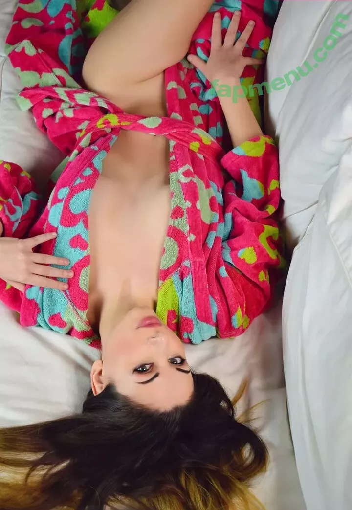 Giada Robin nude photo #1924 (giadarobin)