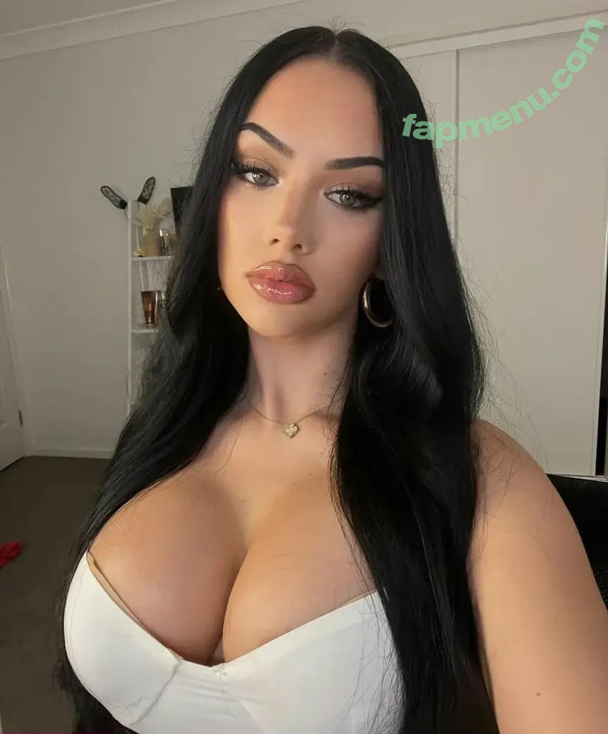 Giafllame nude photo #0030 (Giafllame)