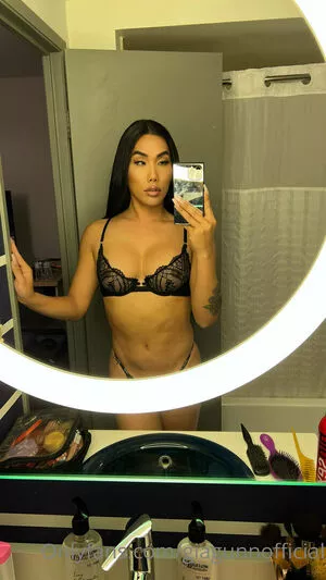 giagunnofficial / gia_gunn nude photo #0048