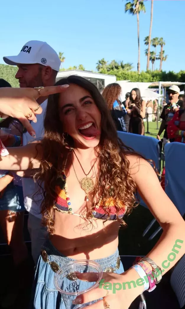 Gianina Paolantonio nude photo #0243 (gianina)