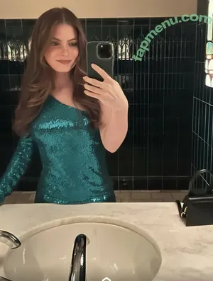 Gianna Christine / giannachristiine nude photo #0058