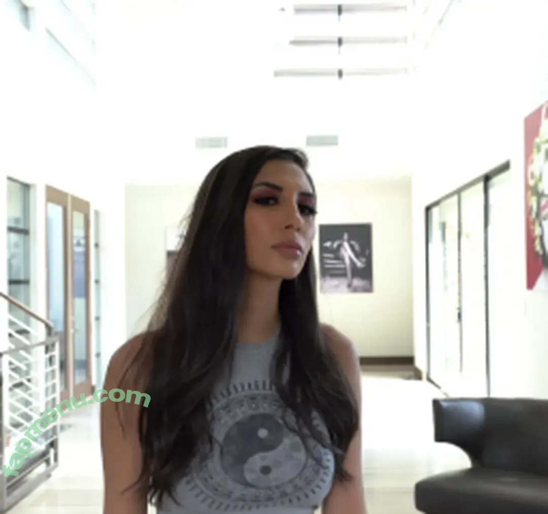 Gianna Dior nude photo #0004 (gianna_diorxxx / itmegianna)