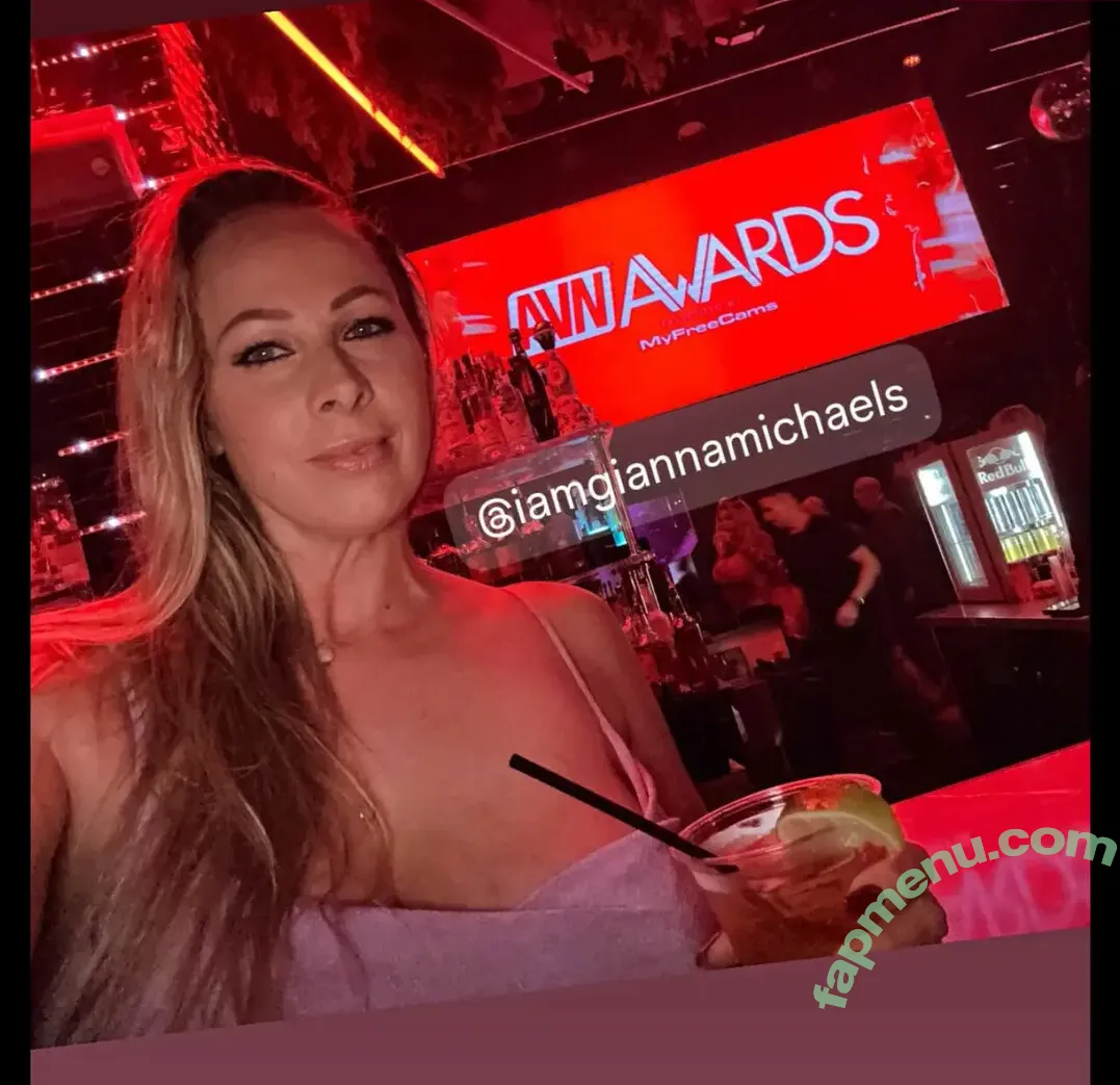 Gianna Michaels nude photo #2401 (giannamichaels / therealgianna / who_is_gianna_micheals)
