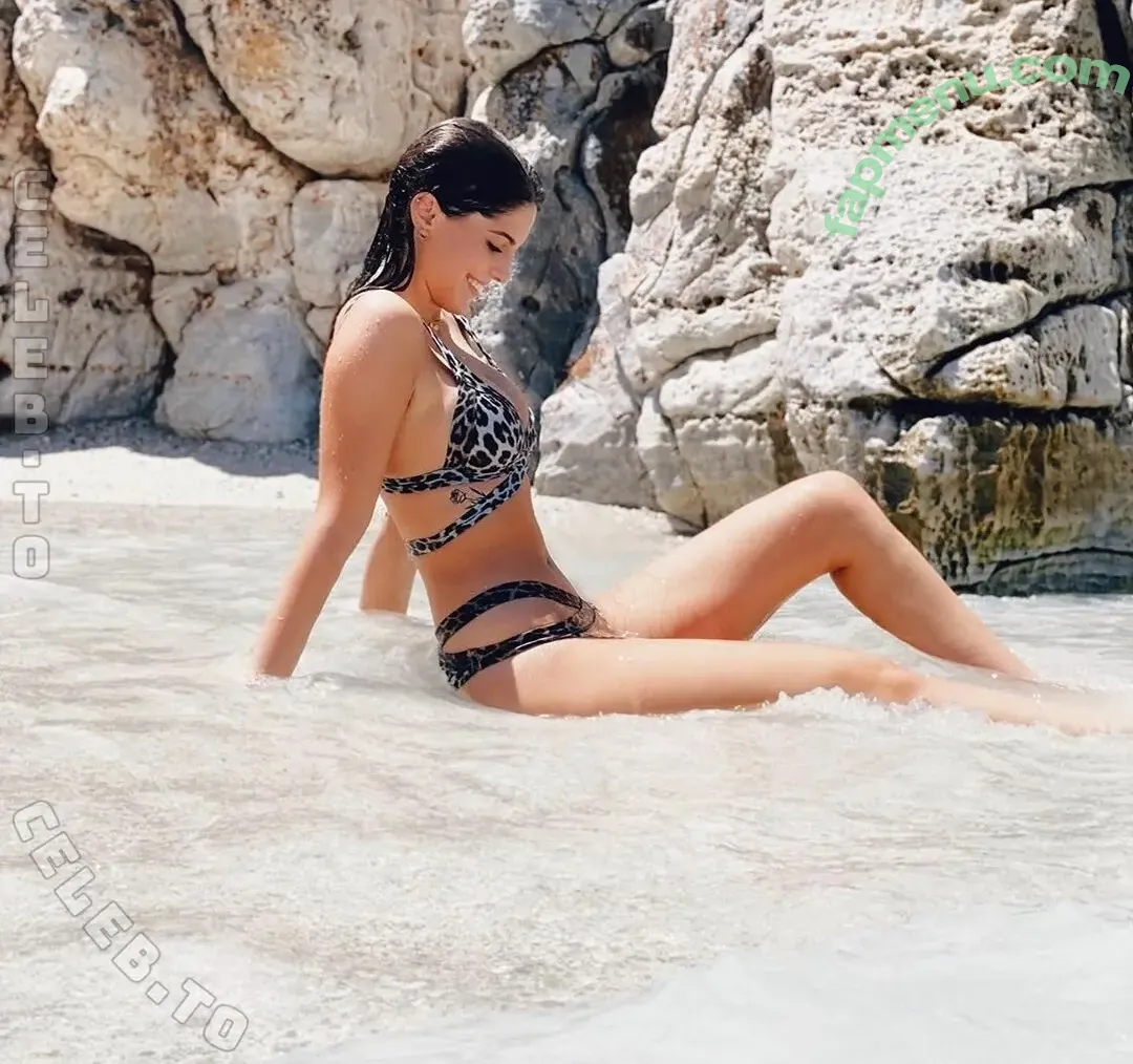 Giannina Parilla nude photo #0073 (gianninaprl / issy_yy)