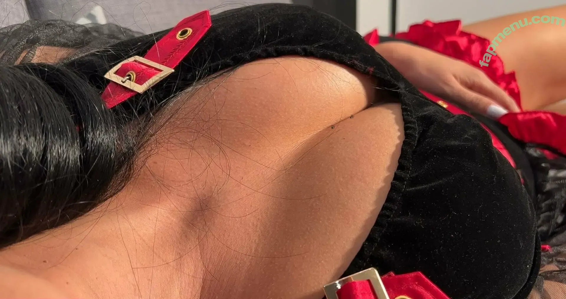 Giantess Roma nude photo #0015 (giantessroma / gtsstudios12)