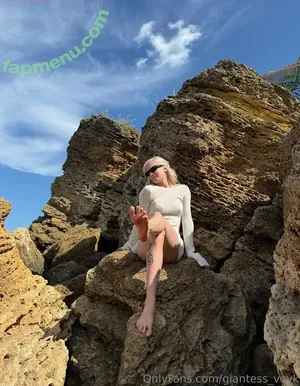 giantess_vovk / christi.vovk nude photo #0040