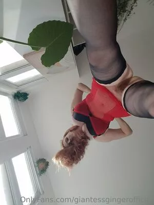 giantessgingerofficial / reallifebecky nude photo #0124