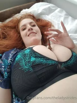 giantessgingerofficial / reallifebecky nude photo #0160